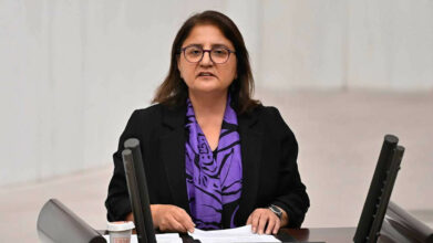 Ayten Kordu’dan Yoksulluk Nafakası Önergesi: “Kadınların Ekonomik ve Sosyal Hakları Geriye Götürülmemeli”