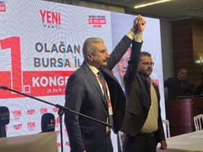 YENİ Parti Bursa 1. Olağan İl Kongresi’nde Nihat Yeşiltaş’tan Demokrasi, Emek ve Mücadele Vurgusu